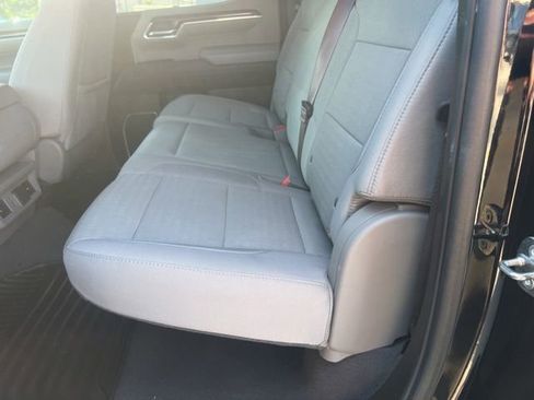 Used 2024 Chevrolet Silverado 1500 LT w/ Convenience Package II RWD image 17