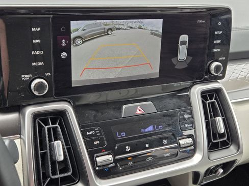Used 2023 Kia Sorento S FWD image 25