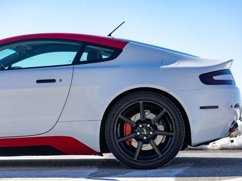 Used 2006 Aston Martin V8 Vantage Coupe image 14
