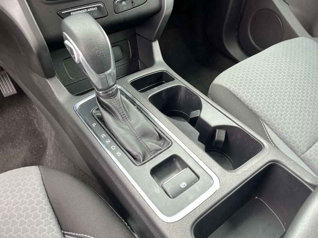Used 2019 Ford Escape SE FWD image 32