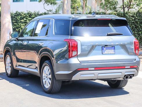Used 2024 Hyundai Palisade SEL FWD image 8