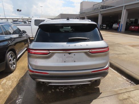Used 2022 Lincoln Corsair FWD w/ Equipment Group 101A image 13