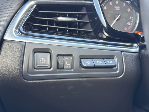 Used 2022 Cadillac XT6 Premium Luxury w/ Platinum Package AWD/4WD image 15