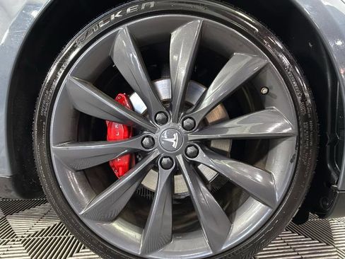 Used 2014 Tesla Model S 60 image 44