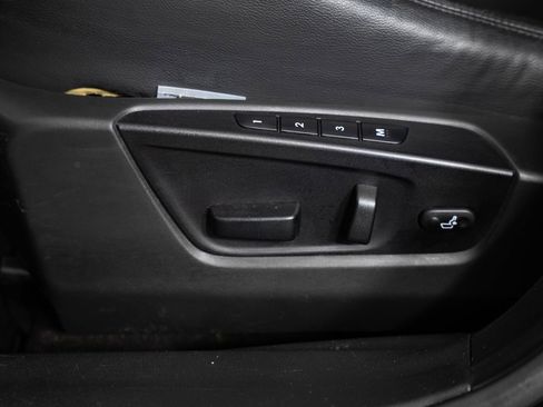 Used 2010 Suzuki Kizashi SLS AWD/4WD image 16