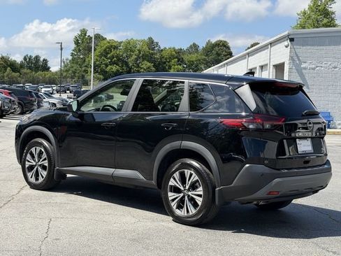 Certified 2023 Nissan Rogue SV FWD image 3