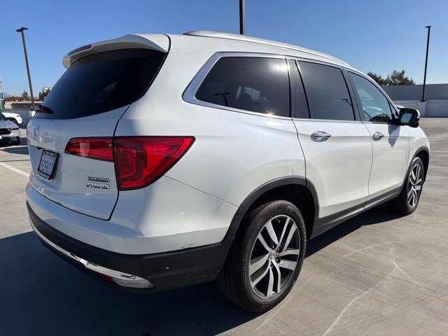 Used 2018 Honda Pilot Touring image 2