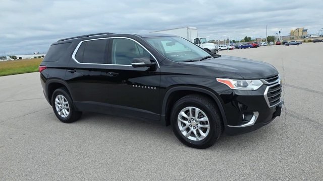 Used 2019 Chevrolet Traverse LT w/ LPO, Floor Liner Package AWD/4WD image 9