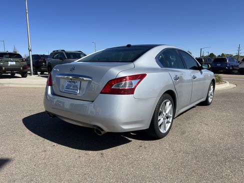 Used 2011 Nissan Maxima 3.5 SV w/ Premium Pkg image 11