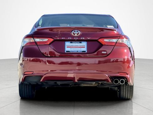 Certified 2018 Toyota Camry SE FWD image 4