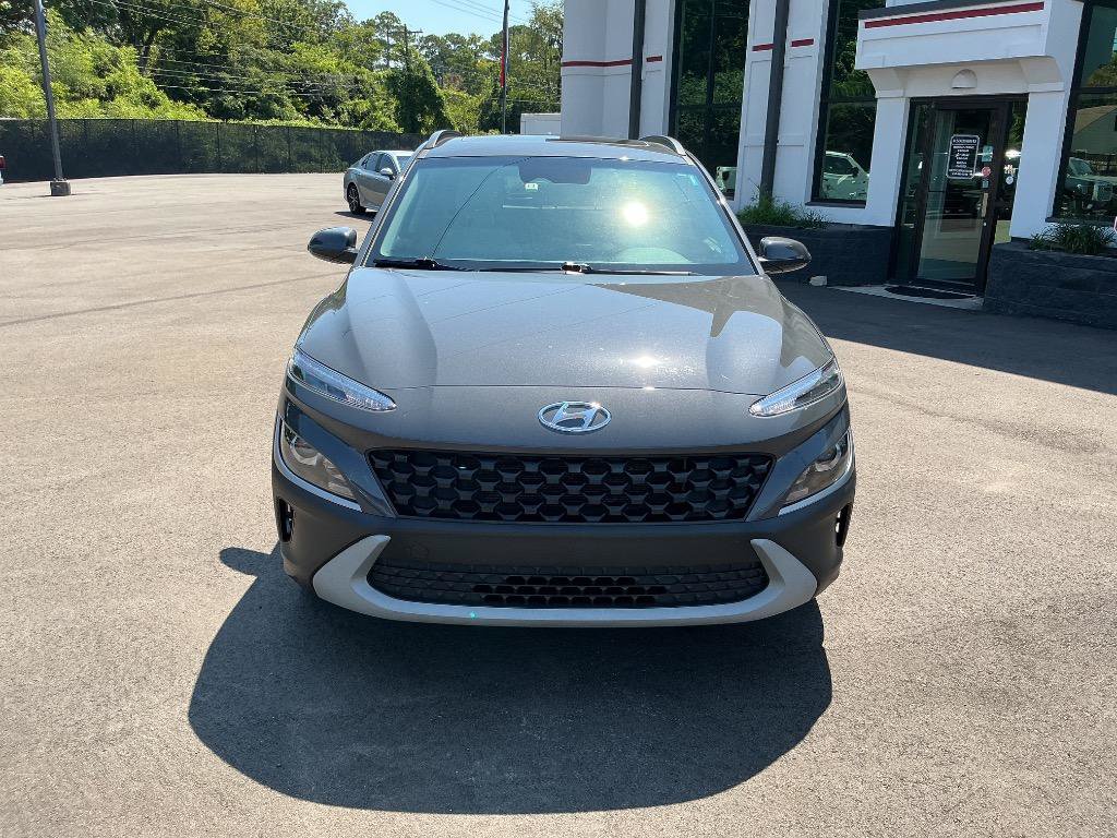 Used 2023 Hyundai Kona SEL w/ Convenience Package FWD image 2