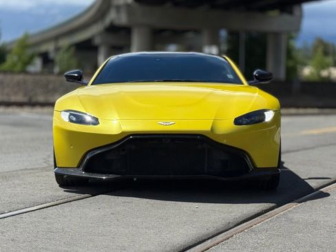 Used 2020 Aston Martin V8 Vantage Coupe RWD image 10
