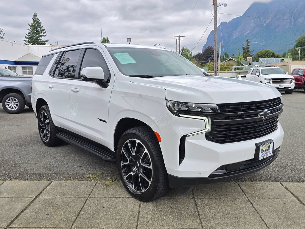 Used 2023 Chevrolet Tahoe RST w/ Luxury Package AWD/4WD image 4
