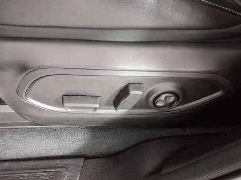Used 2024 Jeep Grand Cherokee Altitude AWD/4WD image 14