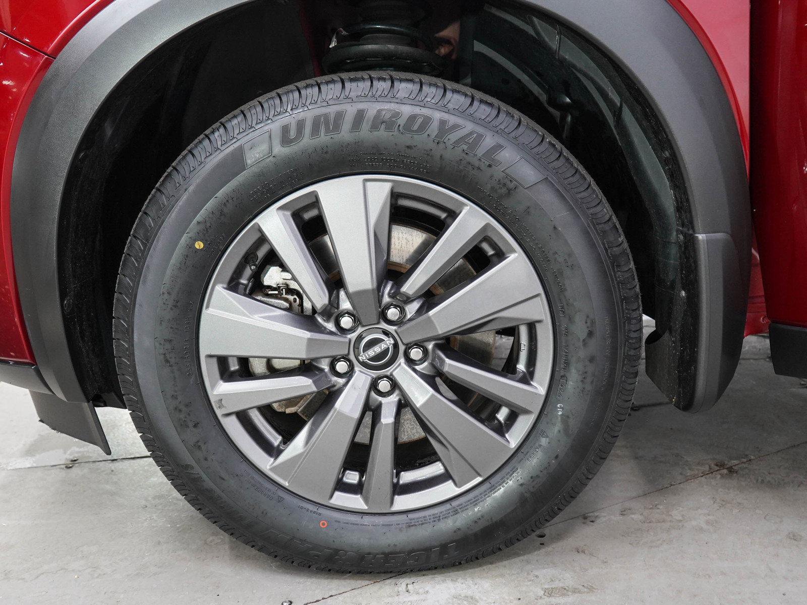 Used 2024 Nissan Pathfinder SV w/ Black Appearance Package AWD/4WD image 30