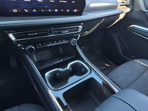 Certified 2026 Chevrolet Traverse LT w/ Midnight/Sport Edition image 14