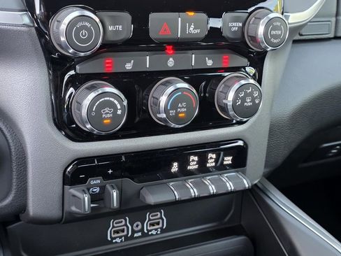 New 2026 RAM 1500 Big Horn AWD/4WD image 20
