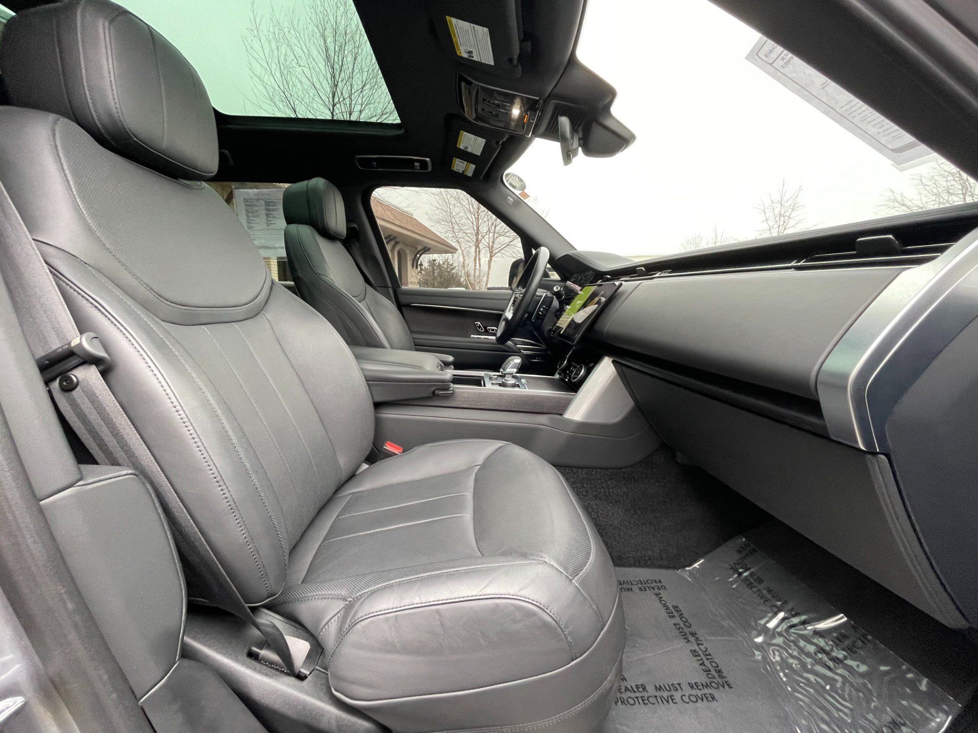 Used 2023 Land Rover Range Rover SE AWD/4WD image 13