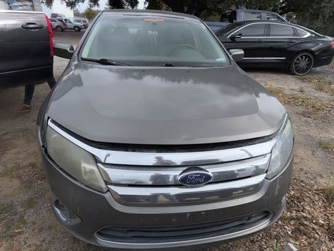 Used 2010 Ford Fusion SEL image 3
