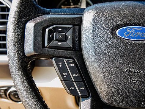 Used 2015 Ford F150 XLT w/ Equipment Group 301A Mid RWD image 9