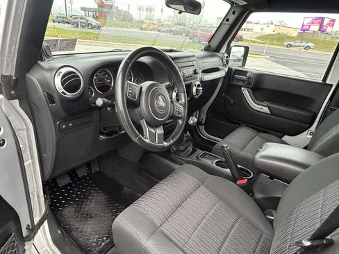 Used 2012 Jeep Wrangler Rubicon w/ Trailer Tow Group image 6