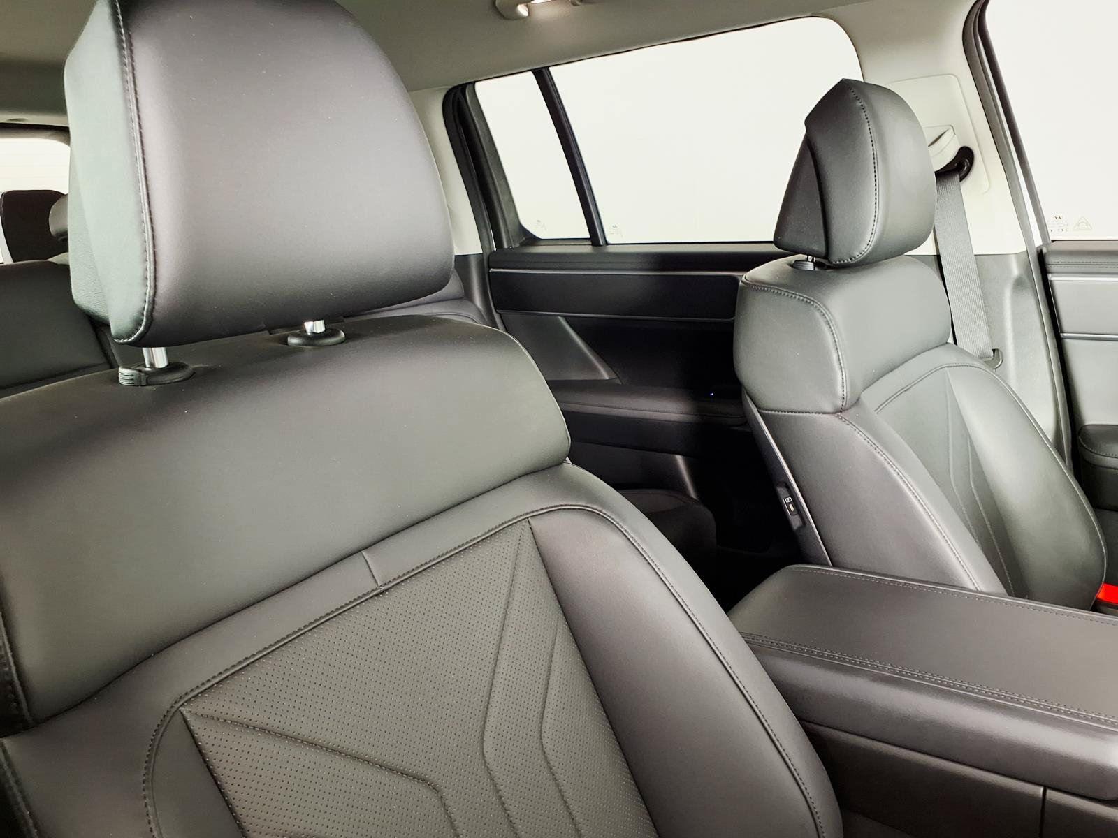 Certified 2024 Hyundai Santa Fe SEL FWD image 10