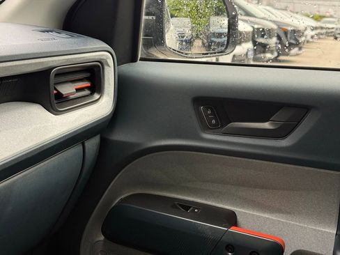 Used 2024 Ford Maverick XLT FWD image 41