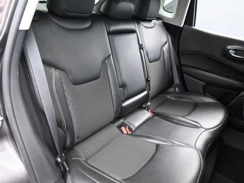 Used 2021 Jeep Compass Latitude image 31