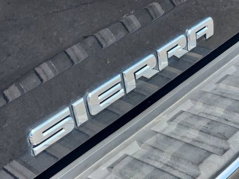 Used 2014 GMC Sierra 1500 SLT w/ All-Terrain Package AWD/4WD image 23