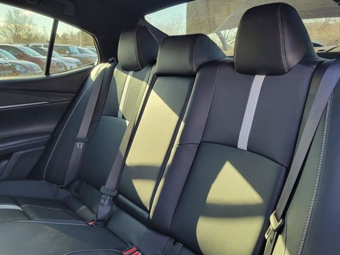 Used 2025 Toyota Camry SE image 32