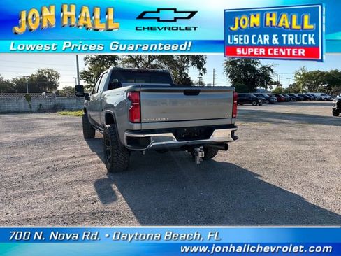 Used 2024 Chevrolet Silverado 2500 LTZ w/ LTZ Plus Package AWD/4WD image 11