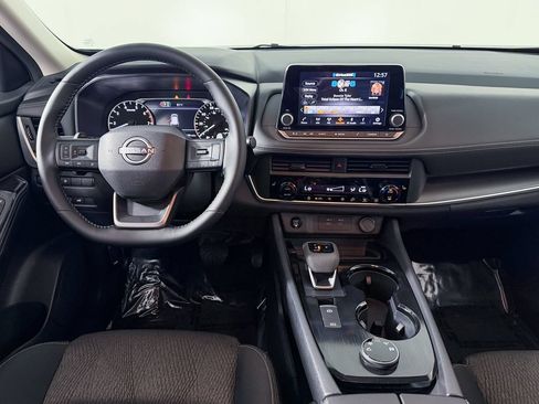 Certified 2026 Nissan Rogue SV w/ Cold Weather Package AWD/4WD image 16