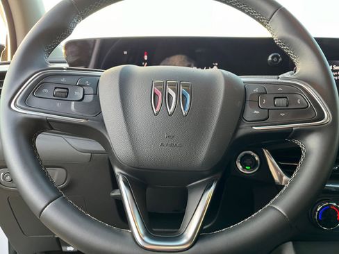 Used 2025 Buick Encore GX Preferred image 28