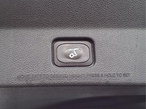 Used 2018 Ford Explorer Sport w/ Equipment Group 401A image 8