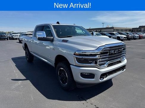 Used 2026 RAM 2500 Laramie AWD/4WD image 1