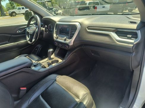 Used 2018 GMC Acadia SLT FWD image 21