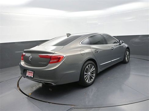 Used 2019 Buick LaCrosse Preferred image 7