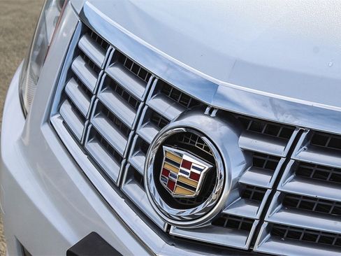 Used 2015 Cadillac SRX FWD image 9