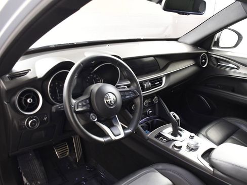 Used 2022 Alfa Romeo Stelvio Ti AWD/4WD image 12