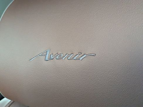 Used 2019 Buick Enclave Avenir w/ Avenir Technology Package image 18