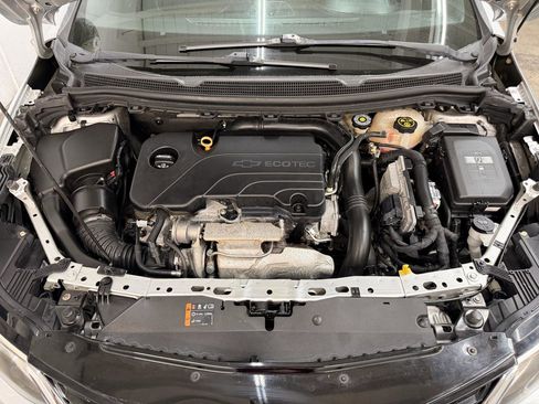 Used 2017 Chevrolet Cruze LT w/ RS Package image 11