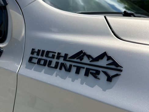 Used 2024 Chevrolet Suburban High Country w/ Max Trailering Package AWD/4WD image 35