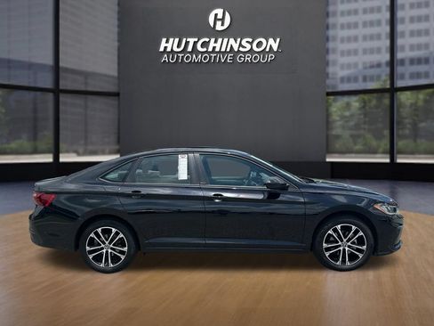 Used 2025 Volkswagen Jetta Sport FWD image 8