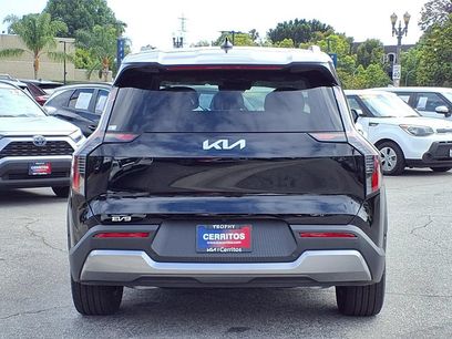 Used 2026 Kia EV9 Wind