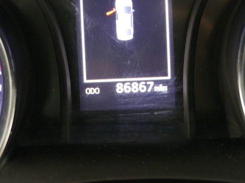 Used 2019 Toyota Camry LE image 13