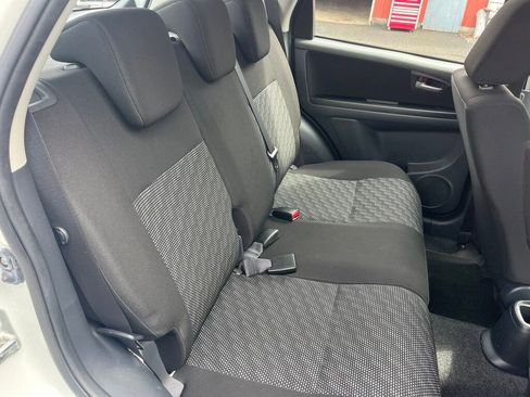 Used 2008 Suzuki SX4 AWD Hatchback image 20