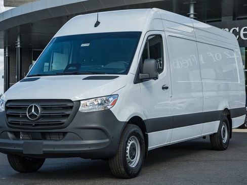 New 2026 Mercedes-Benz Sprinter 2500 image 3