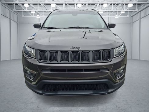 Used 2021 Jeep Compass Latitude image 2