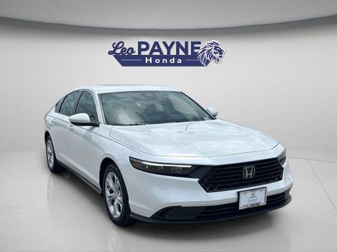 Used 2025 Honda Accord LX image 31