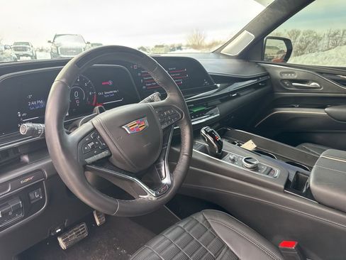 Used 2023 Cadillac Escalade V AWD/4WD image 17